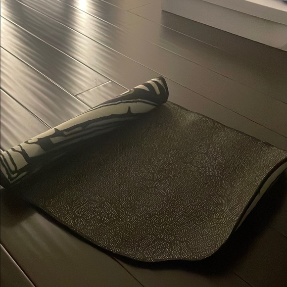 Money Roll Rug - Picture 2 of 2